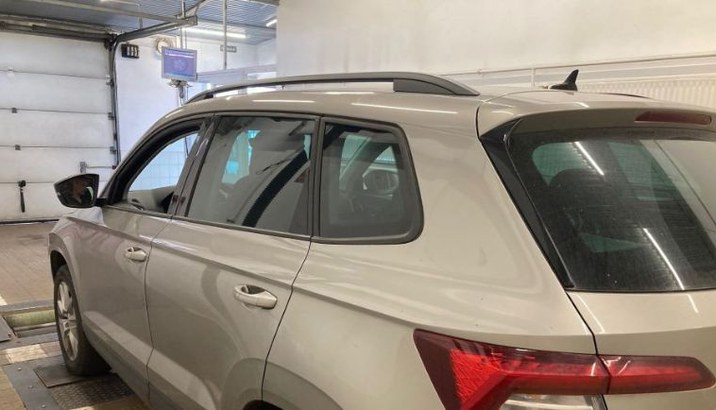 akoda autó hátulról műszaki vizsga